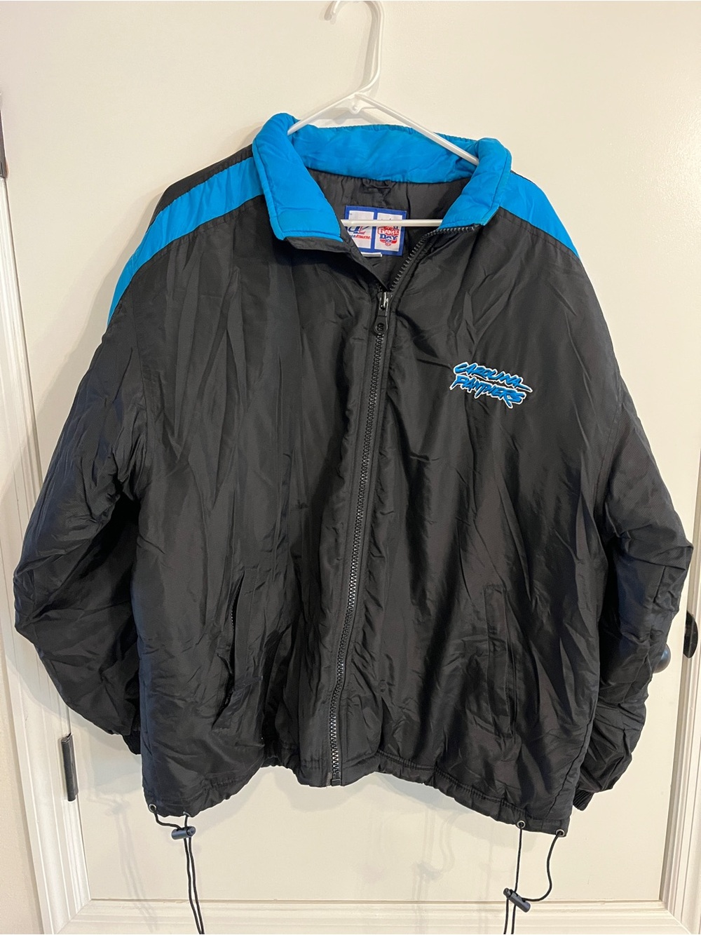 Mens Size Large Logo Athletic Game Day Carolina Panthers Jacket